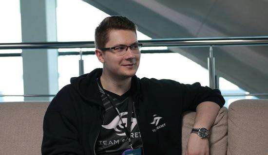 但队友的临 但队友的临